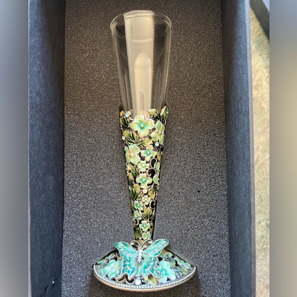 Folio Home butterfly Vase Genuine Austrian Crystal